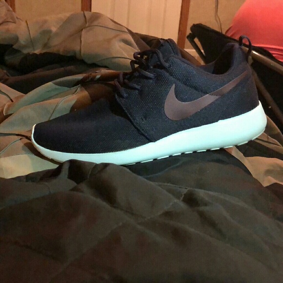 NIKE AIRMAX ROUSE NEW INBOX - Picture 2 of 2